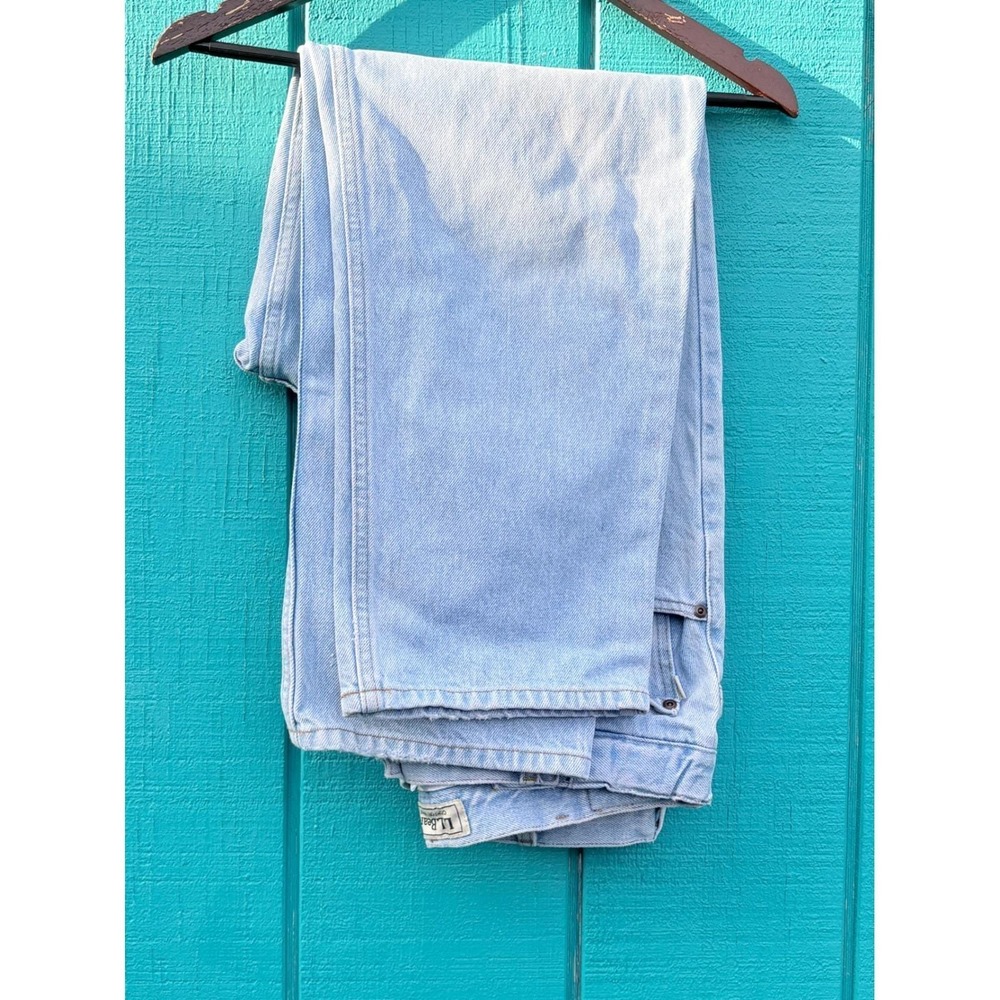 LL Bean Comfort Waist Light Wash‎ Denim Jeans Womens 34x29 Relaxed Straight Leg - Picture 11 of 12